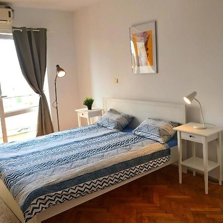 Apartment With Amazing View Near Old Town Bucarest Esterno foto