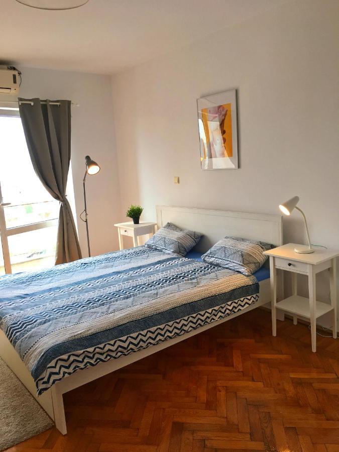 Apartment With Amazing View Near Old Town Bucarest Esterno foto
